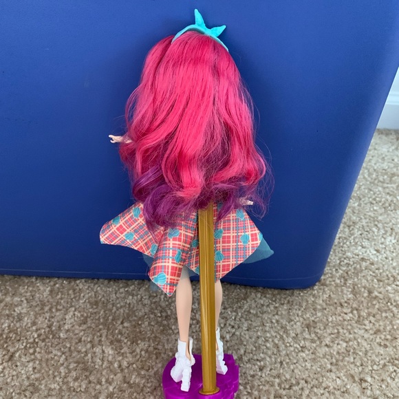 EVER AFTER HIGH MEESHELL MERMAID “BACK TO SCHOOL” DOLL ~ RARE - Picture 7 of 7